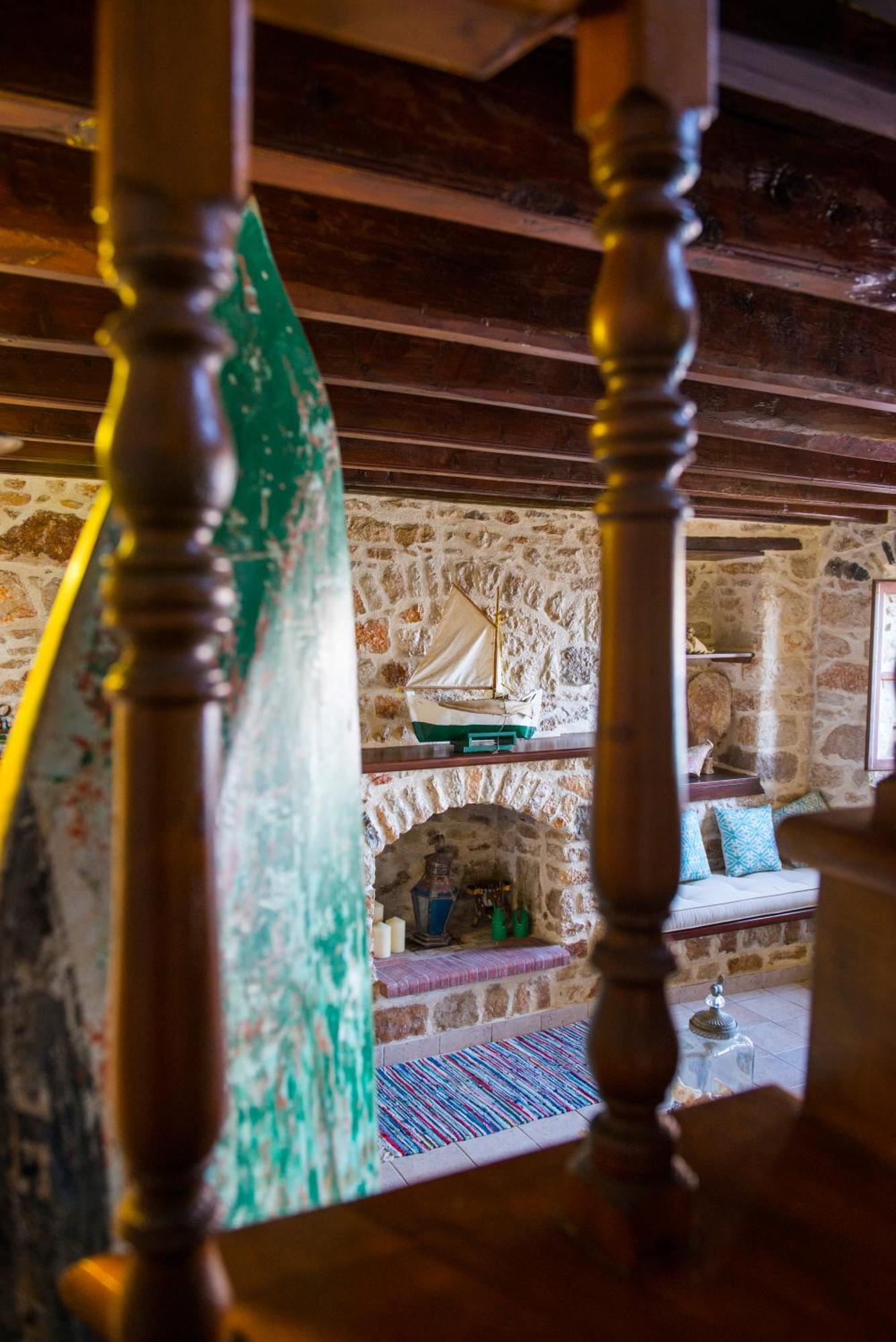 Halkis Muses Villa Rum bild